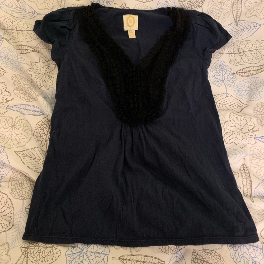 Anthropologie Ric Rac ruffled v neck size XS